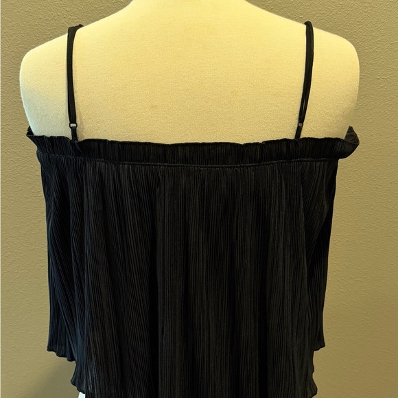Madewell Black Pleated Off-Shoulder Blouse - Picture 2 of 4